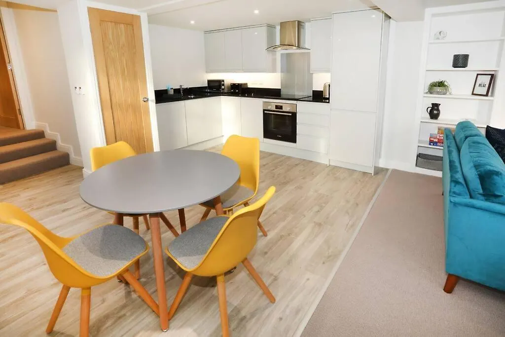 Central Ripon Apartment - View Of The Cathedral!